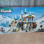 Scatola del set Lego Friend Pista da sci e baita